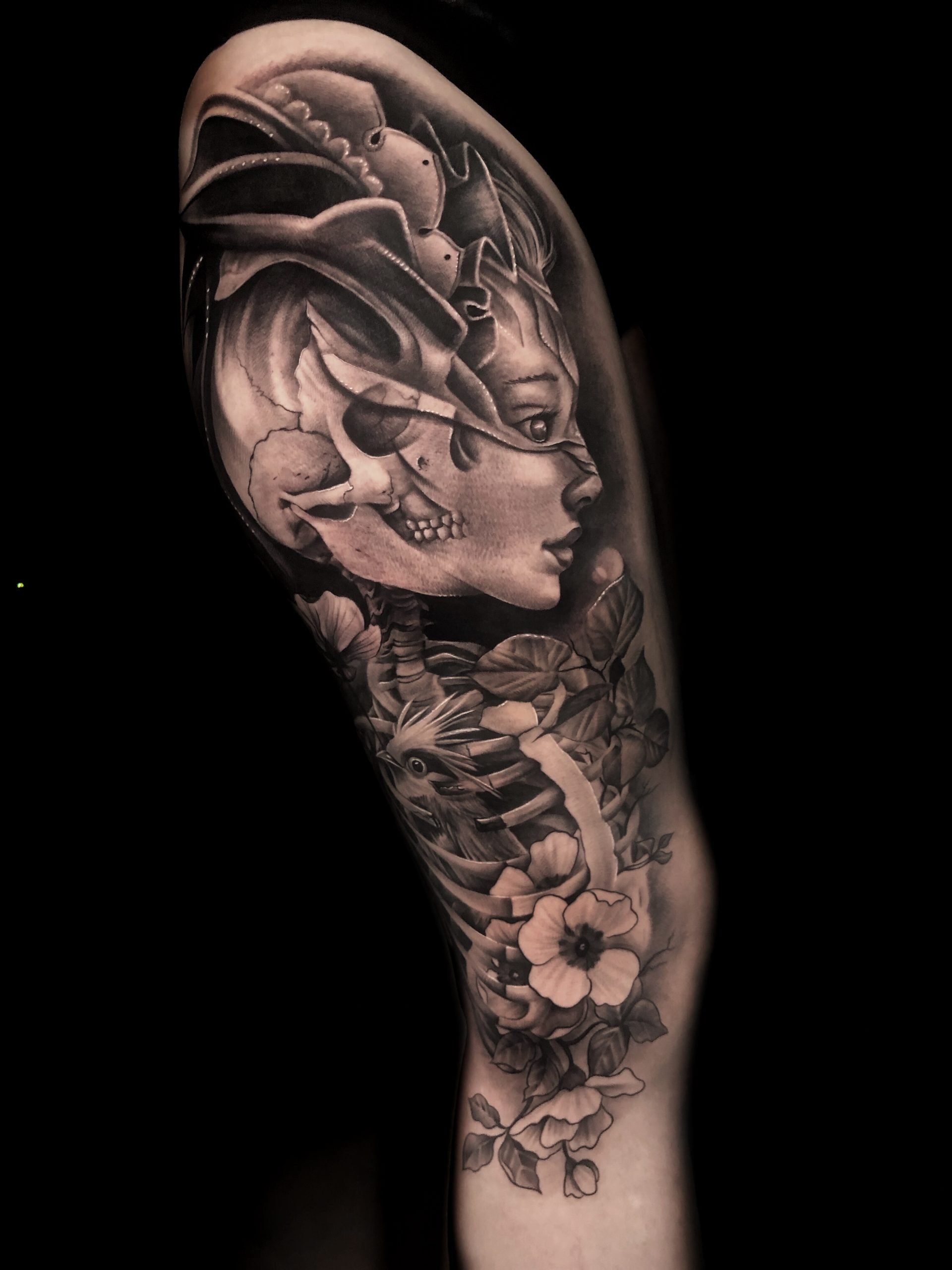 Tatuaje en pierna black and grey ganador primer lugar sombras Cali Tattoo Festival 2019