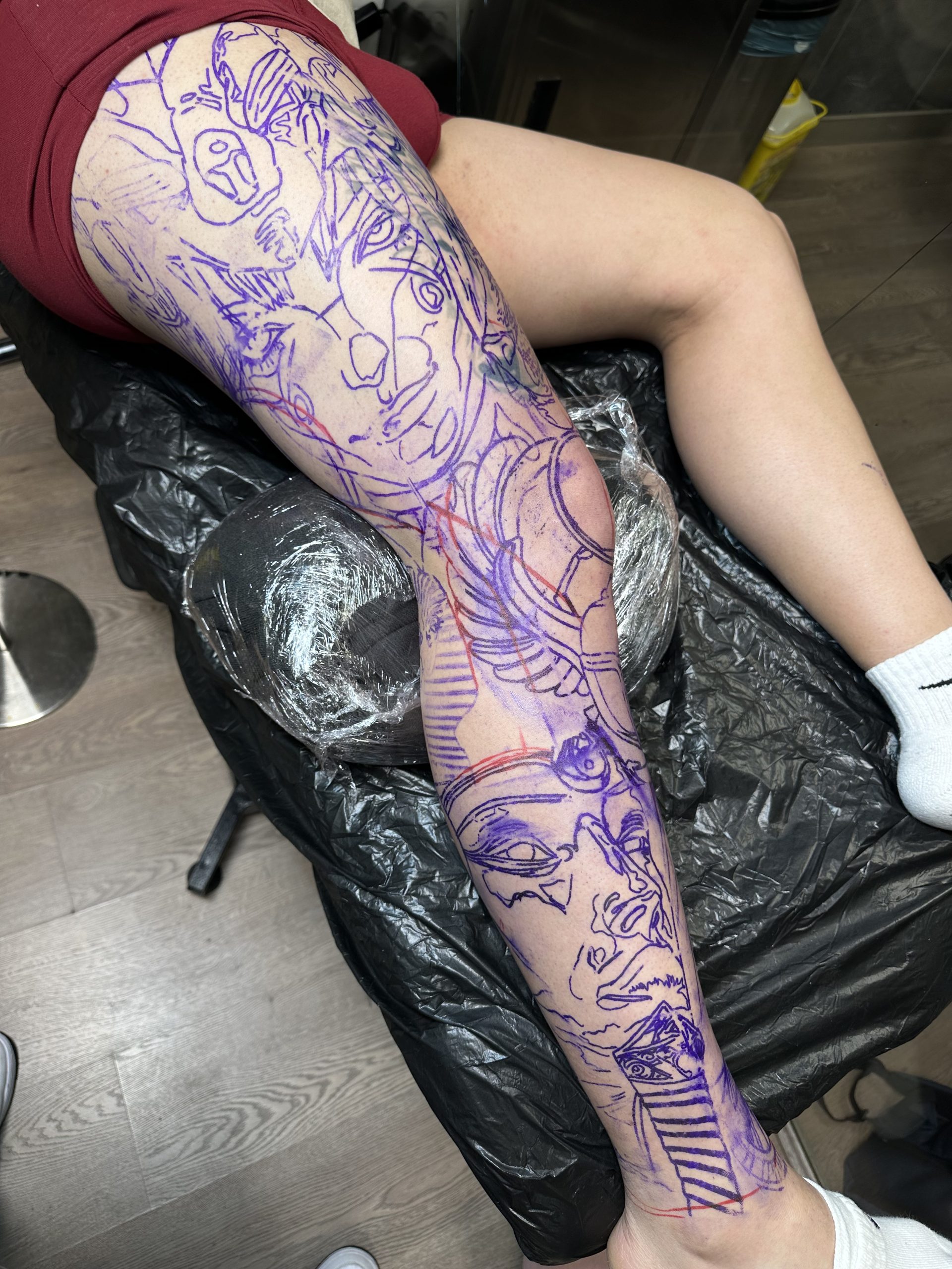 stencil legado de los dioses pierna cris monroy scaled